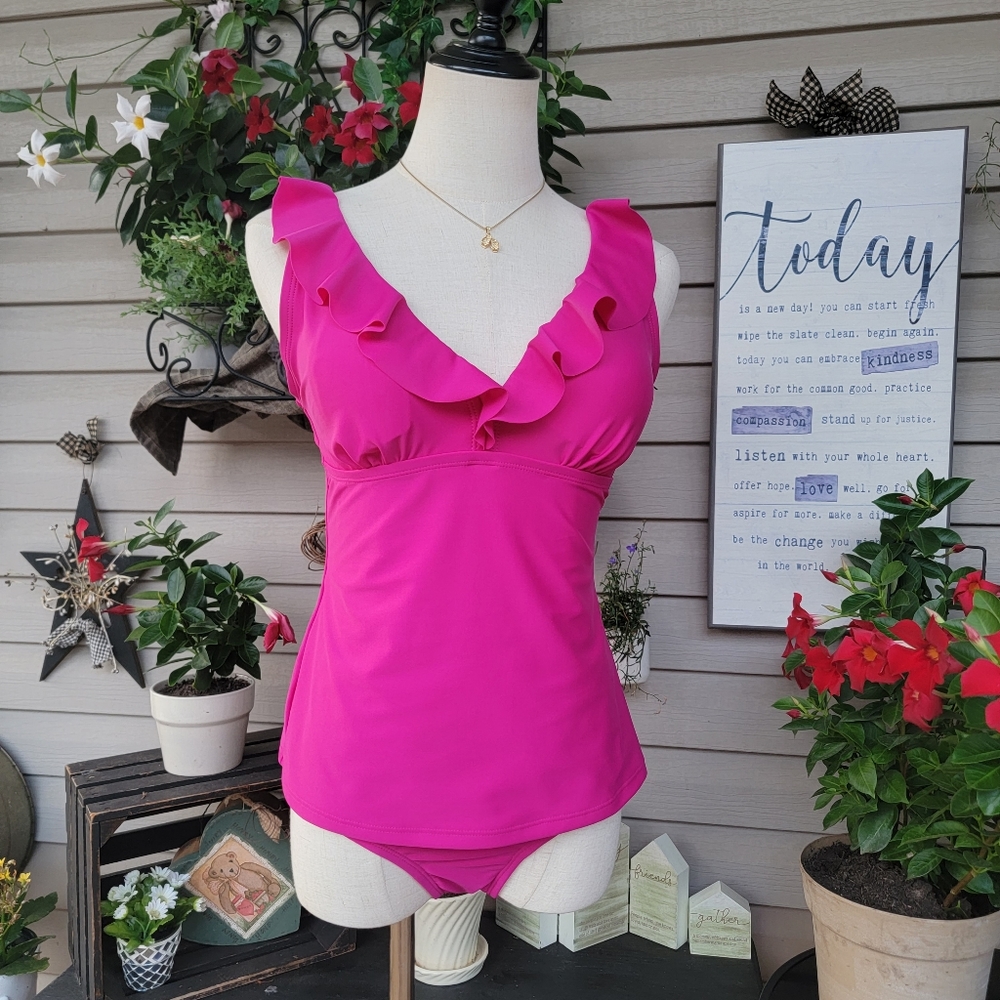 DKNY ♡ Gorgeous Fuscia Ruffled V Neck Padded Supoortive 2pc Tankini Swim Suit S